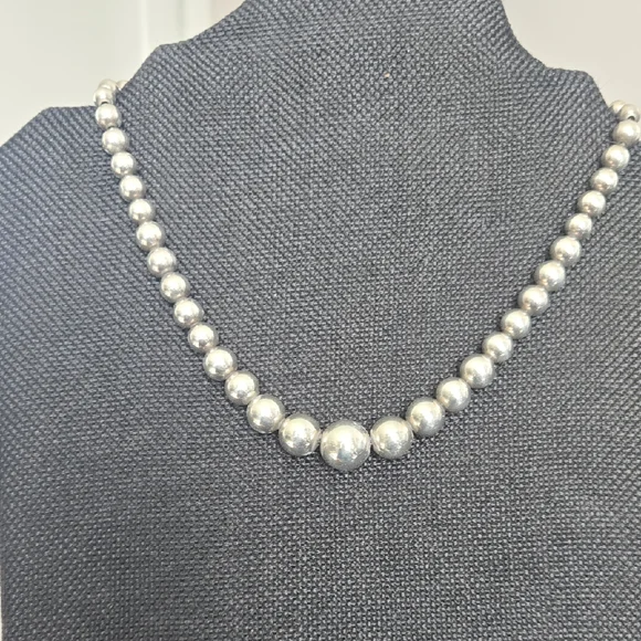 Vintage Sterling Silver Graduated Bead Necklace - Picture 2 of 8